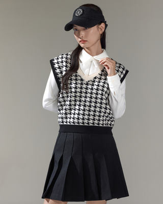 Houndstooth Checkered Knit Vest (Black)