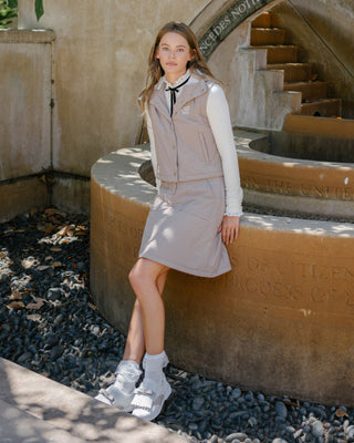 Fair Liar Cropped Puffy Vest (Beige)