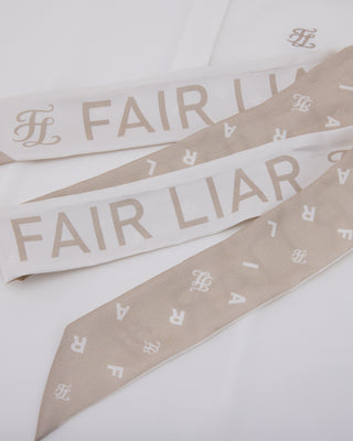 Lettering Scarf Short Sleeve T Shirt (White)