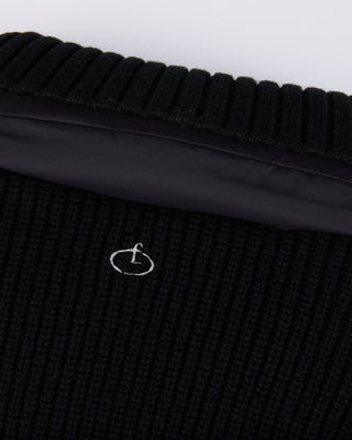 Knitted puffer Jacket (Black)