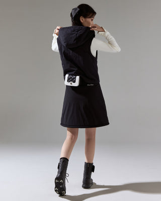 Fair Liar Cropped Puffy Vest (Black)