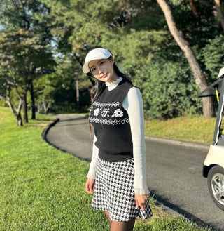 Flower Jacquard Knit Vest (Black)