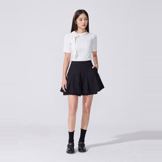 Ribbon High Neck Seven-Button T-Shirt (White)